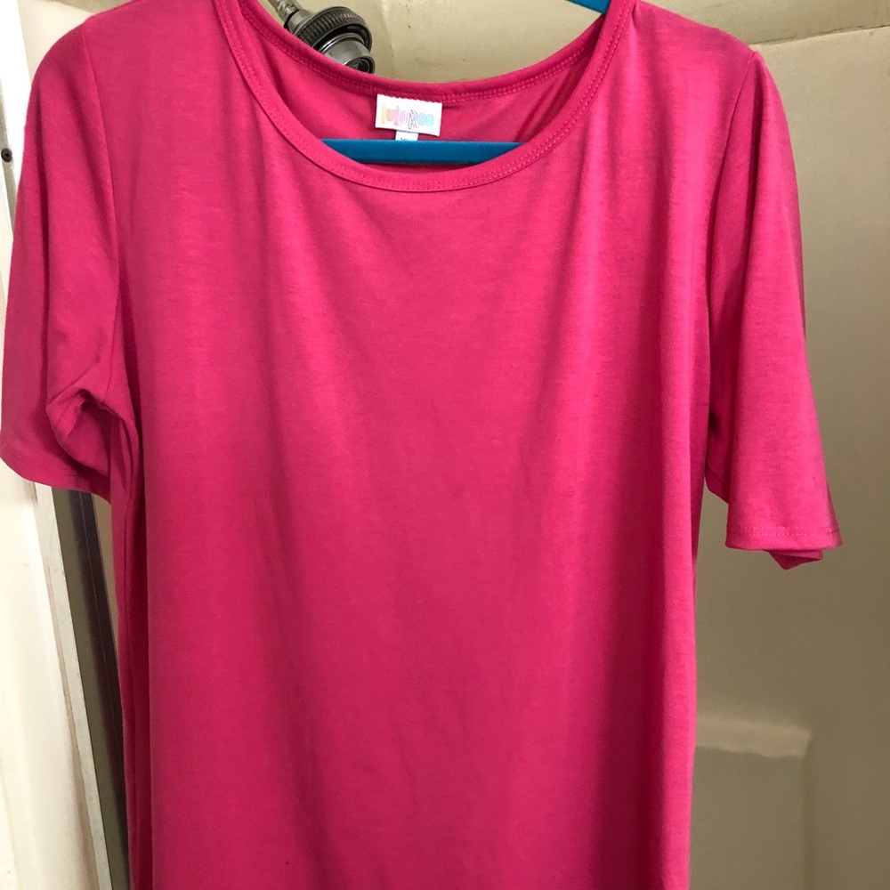Lularoe Solid Pink Gigi shirt